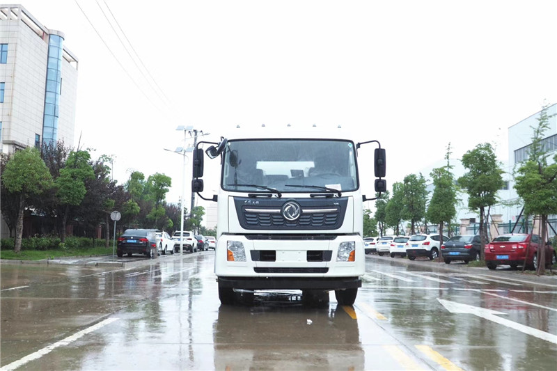 東風(fēng)天龍后八輪20噸噴霧車，國(guó)六綠化噴灑車